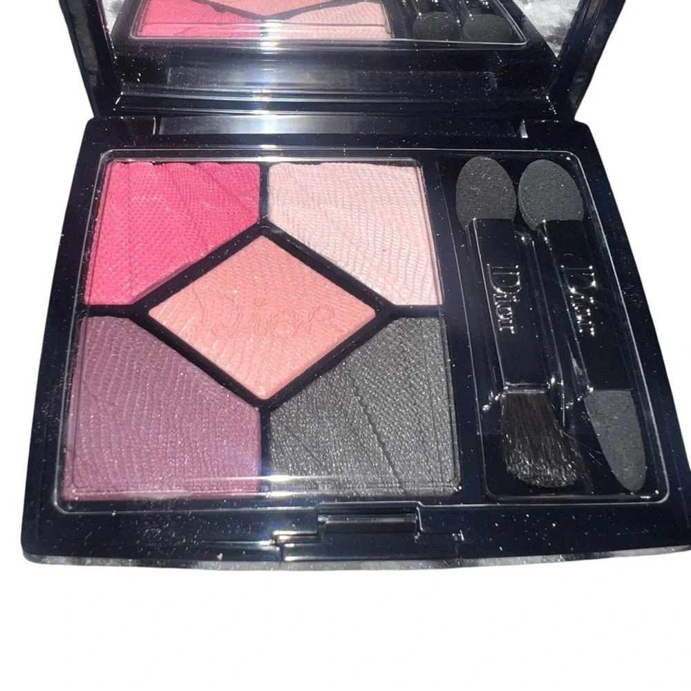 Brand New Dior 5 Couleurs Glow Addict Eyeshadow Palette - 667 Flirt Muted Smoky - Picture 3 of 7